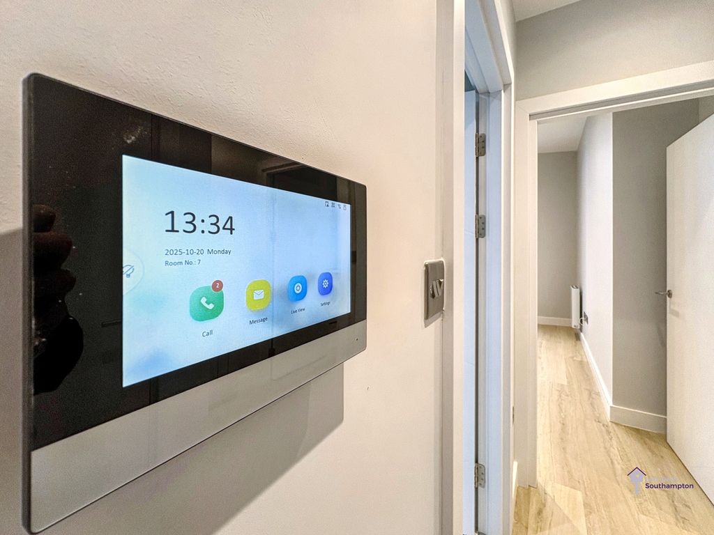 Property photo 3 of 4 Internal