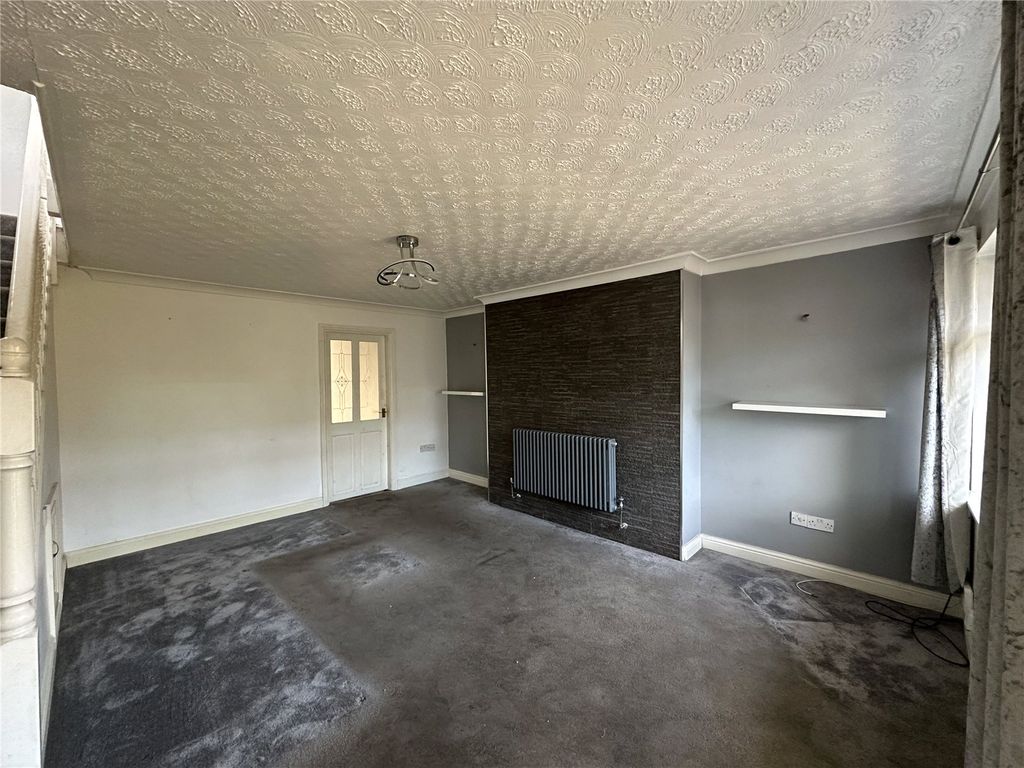 Property photo 2 of 15 Picture No. 20