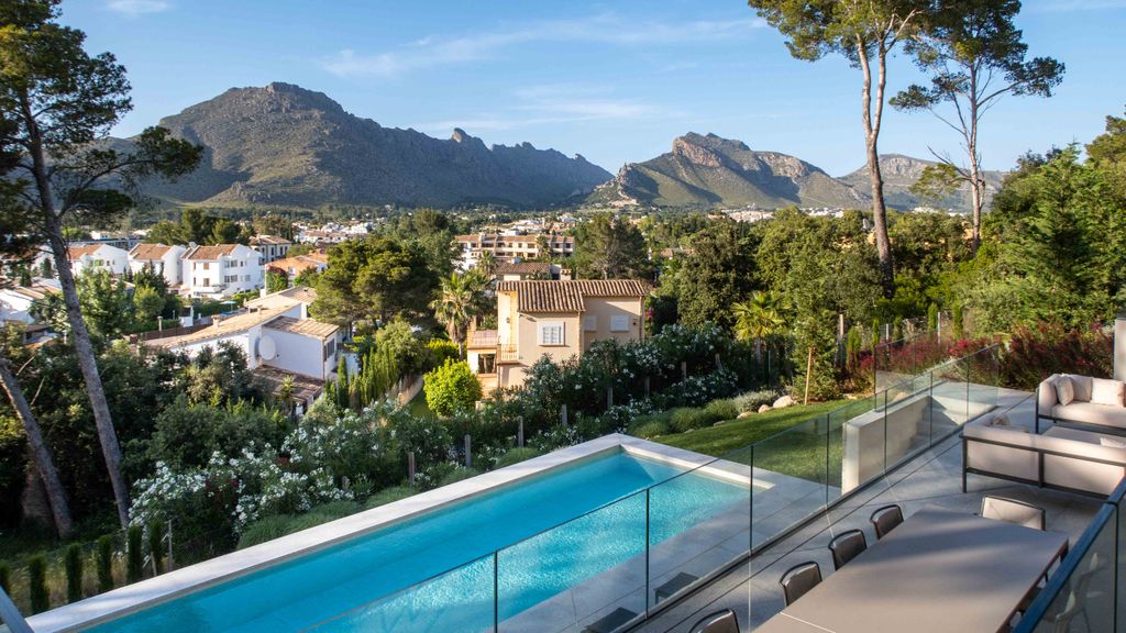 Property photo 2 of 40 81657 Small-3.Jpg