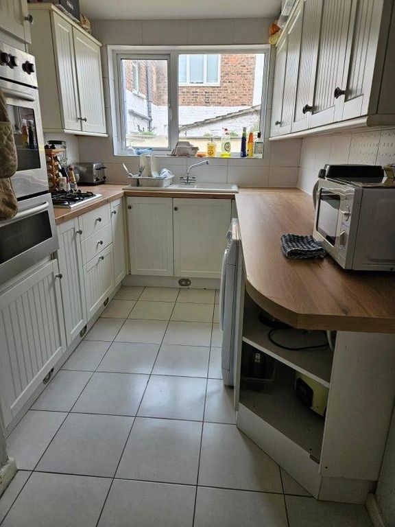Property photo 3 of 8 95602749.Jpg