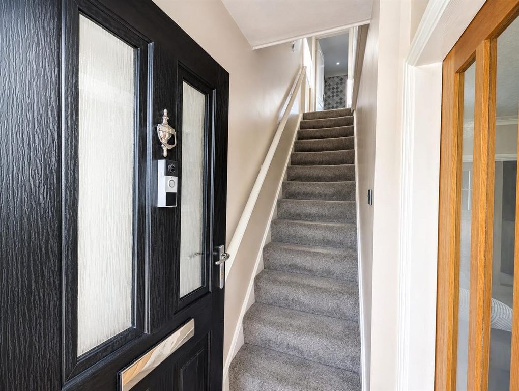 Property photo 3 of 26 Entrance