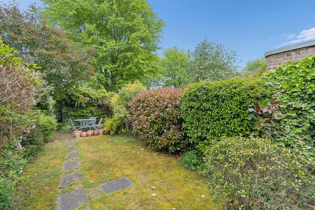 Additional image 14 of 3 bed terraced house for saleCaling Croft, New Ash Green DA3