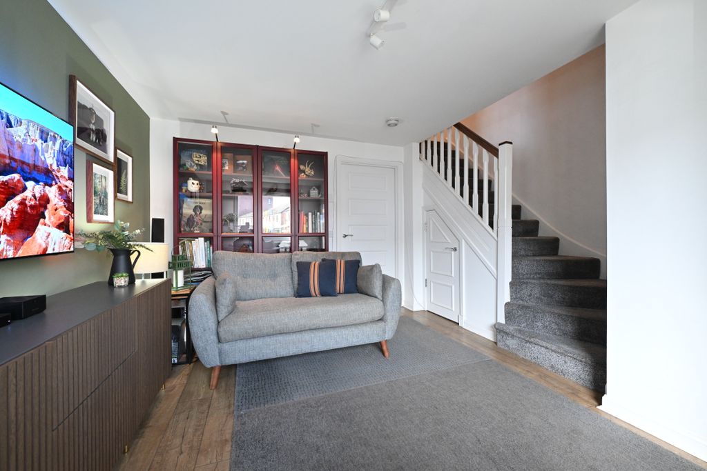 Property photo 3 of 19 Property Image 3