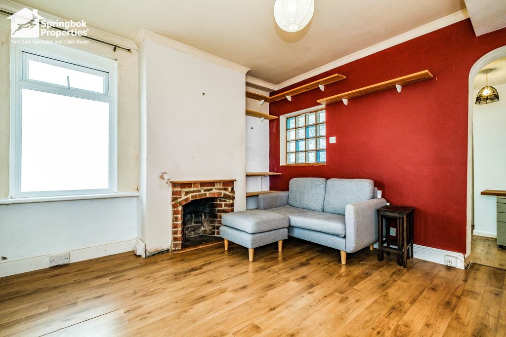 Property photo 2 of 11 Image 1
