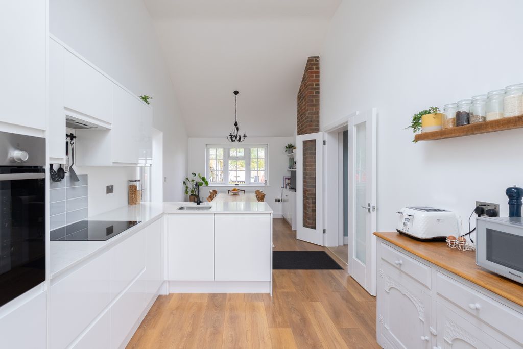 Property photo 3 of 16 Dsc01346