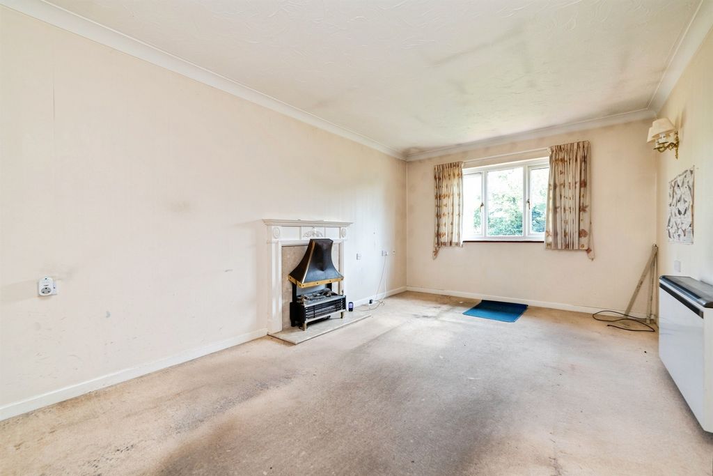 Property photo 3 of 13