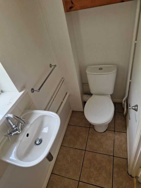 Property photo 3 of 20