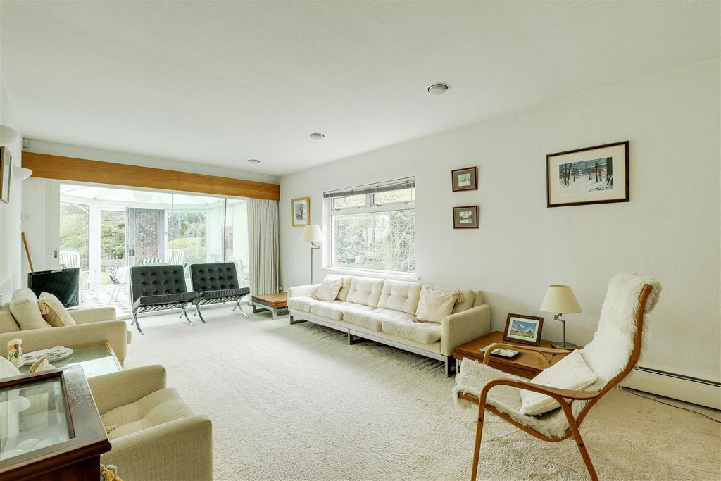 Property photo 2 of 39 11535.Jpg