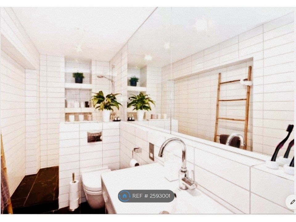 Property photo 3 of 9 Shower Room