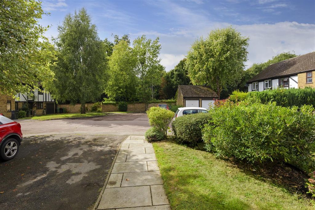 Property photo 3 of 19