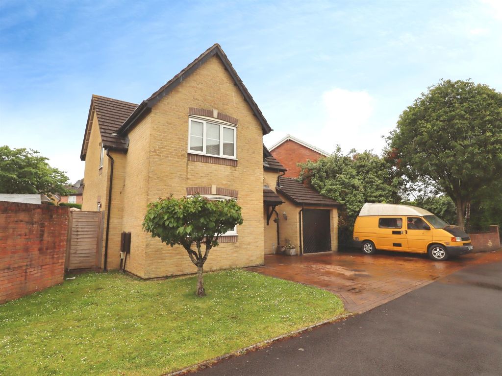 Property photo 2 of 30