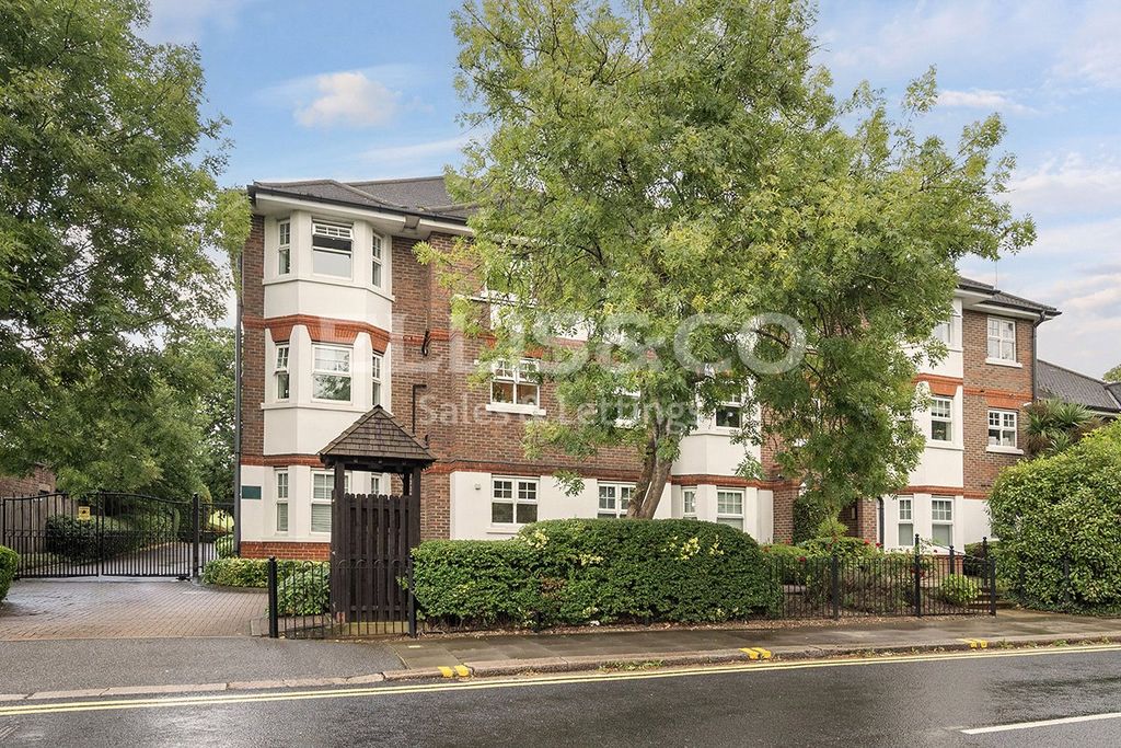 Property photo 1 of 22 Picture No. 03
