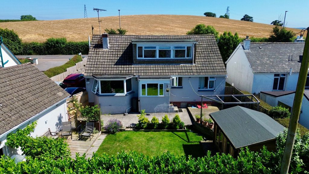 Property photo 1 of 36