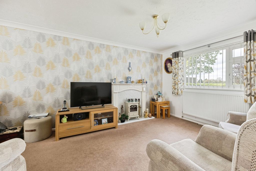 Property photo 3 of 20 Pbox-Img.Jpg