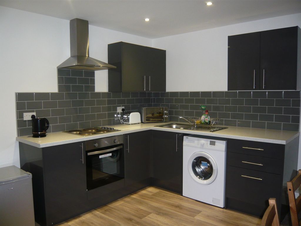 Property photo 2 of 5