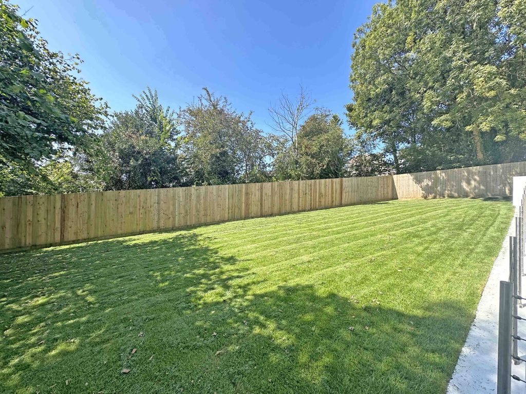 Property photo 2 of 25 Photo 2