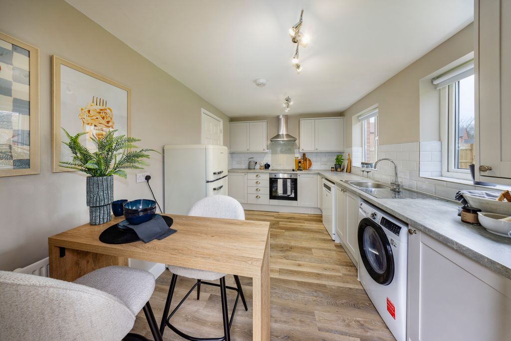 Property photo 3 of 13 Image