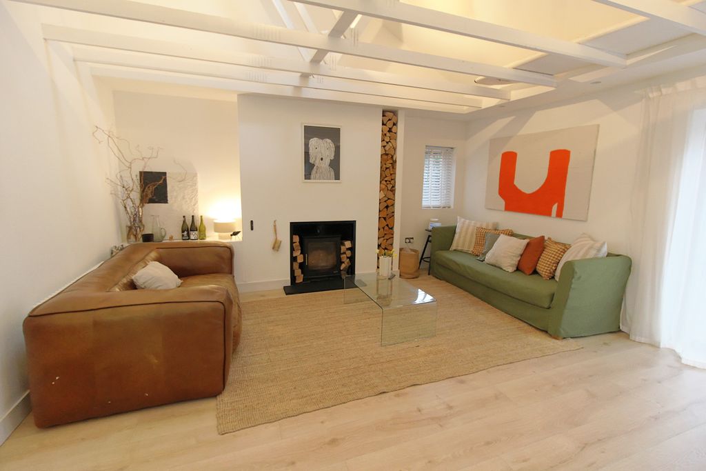 Property photo 3 of 24 Img_5307_Dxo