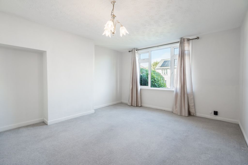 Property photo 3 of 15 5