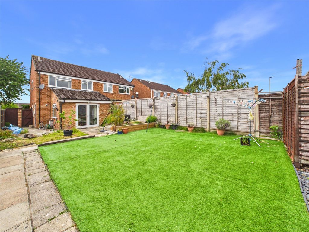 Property photo 2 of 17 Picture No. 03