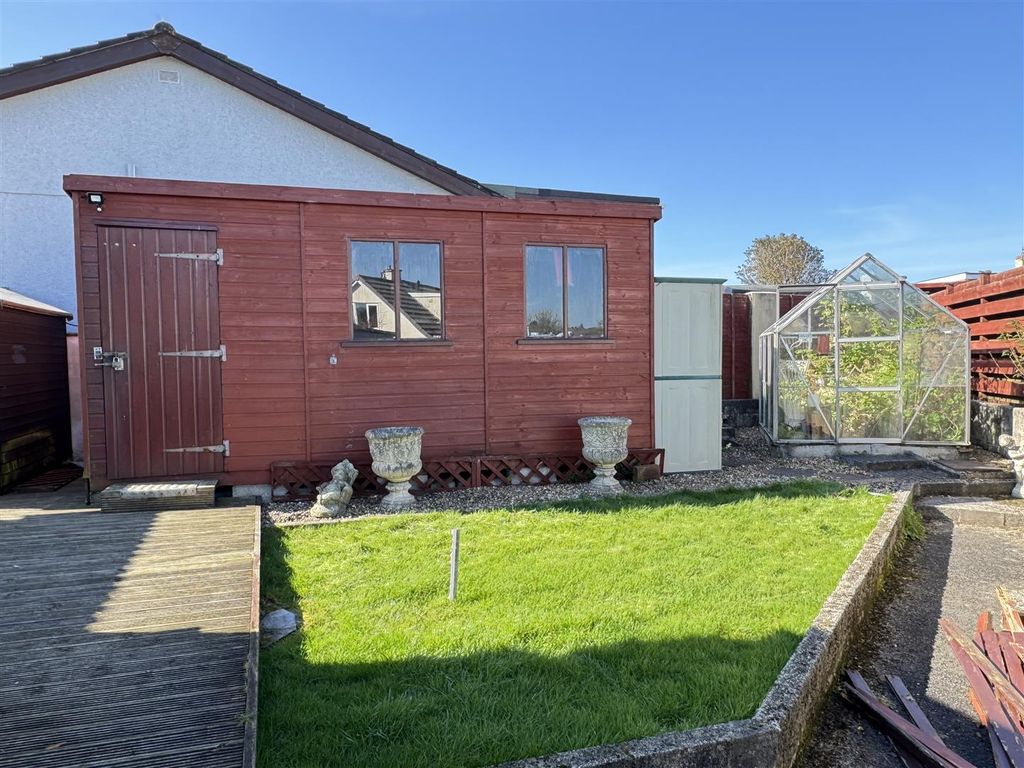 Property photo 3 of 26