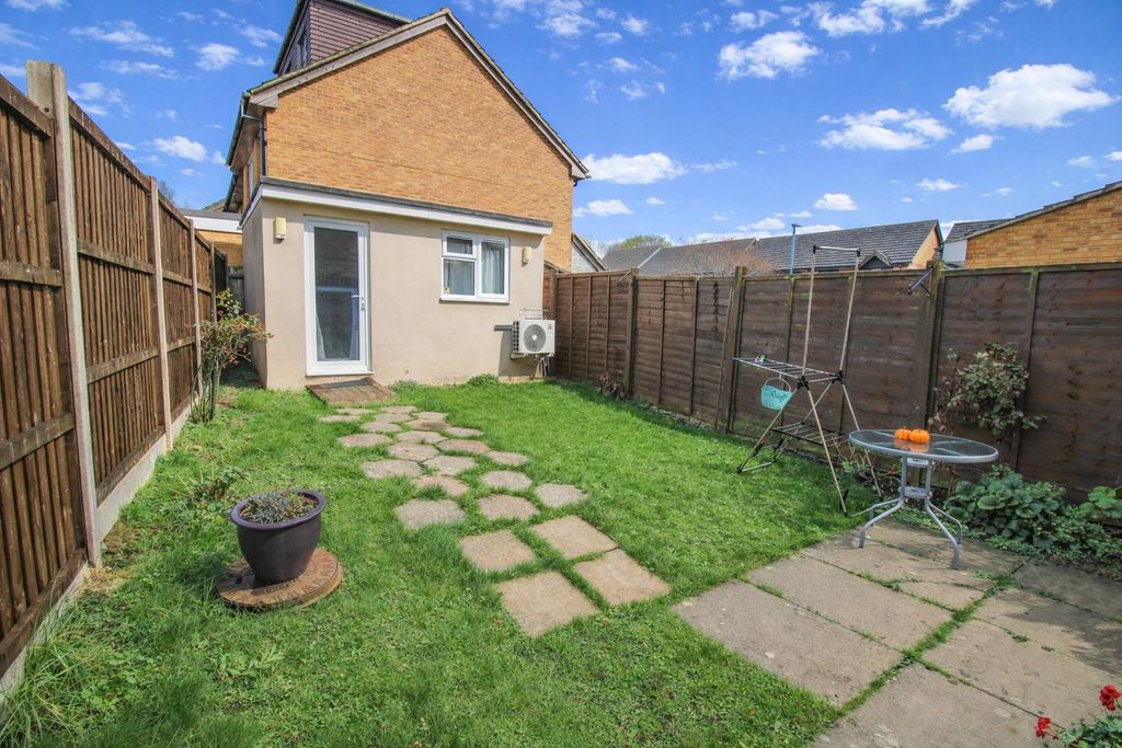 Property photo 3 of 11 Garden1.Png