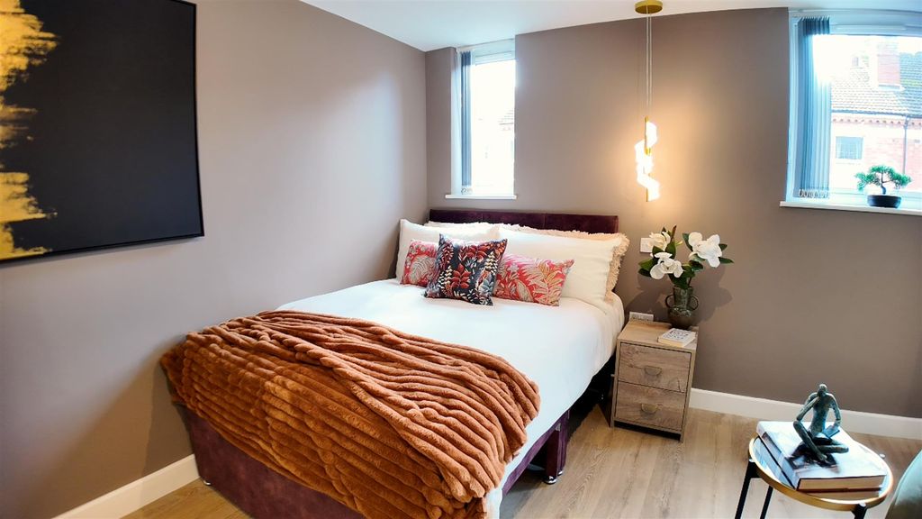 Property photo 3 of 19 Bedroom3.1.Jpg