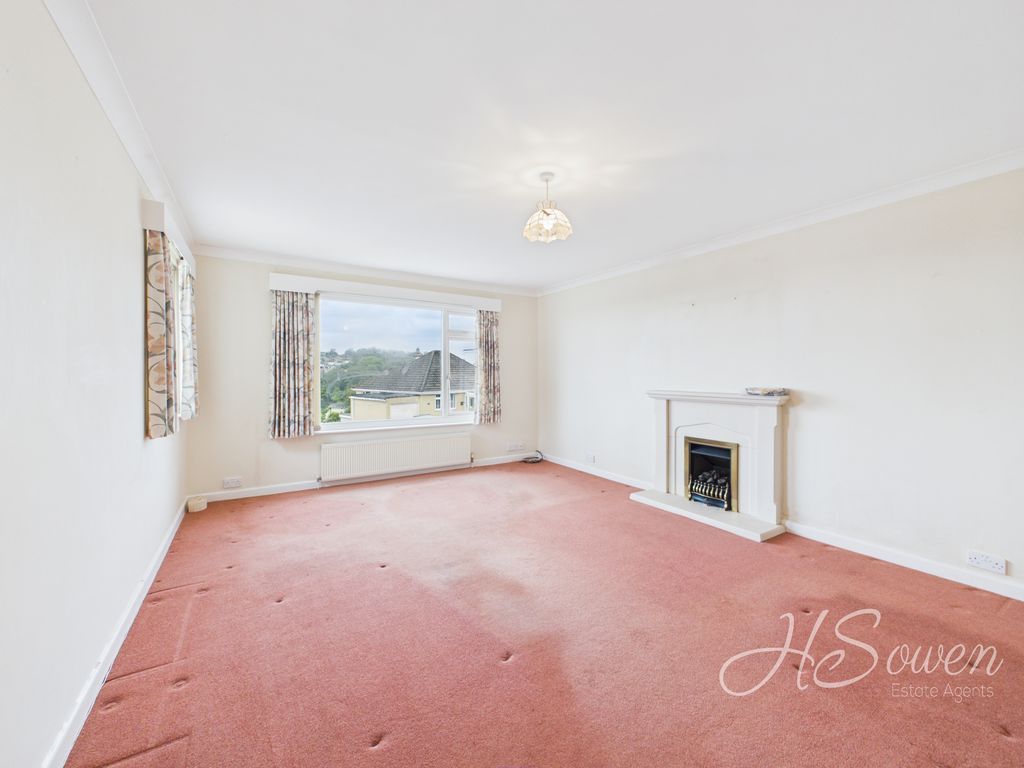 Property photo 2 of 12 Photo 11