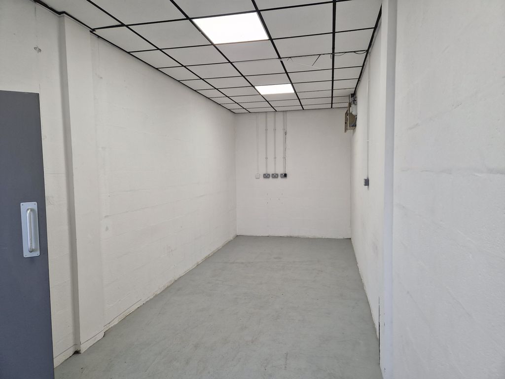 Property photo 3 of 3