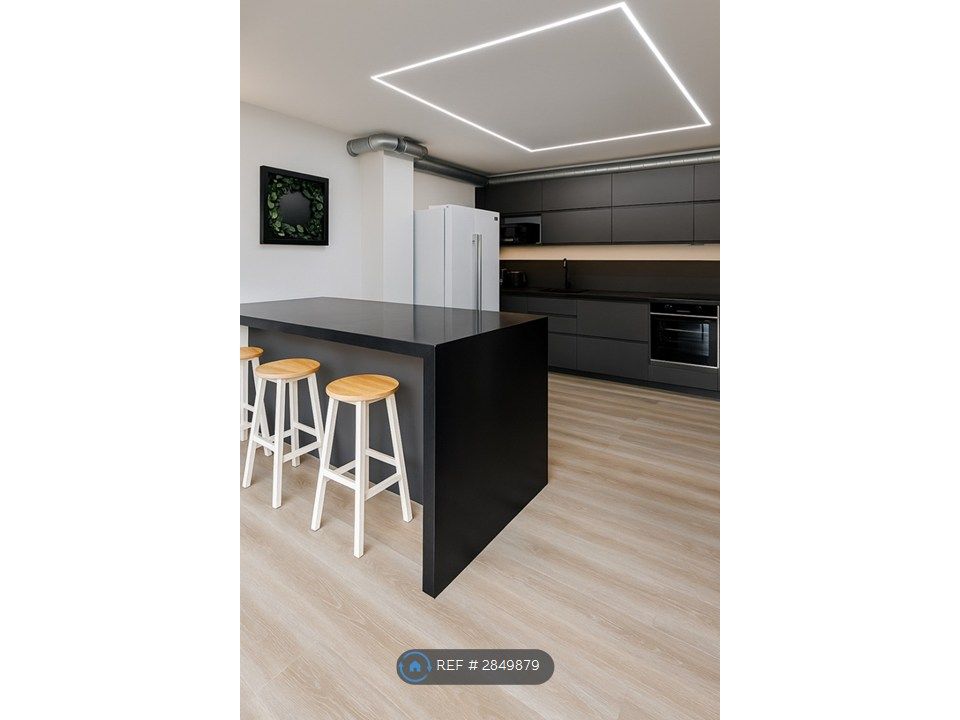 Property photo 2 of 14 Kitchen