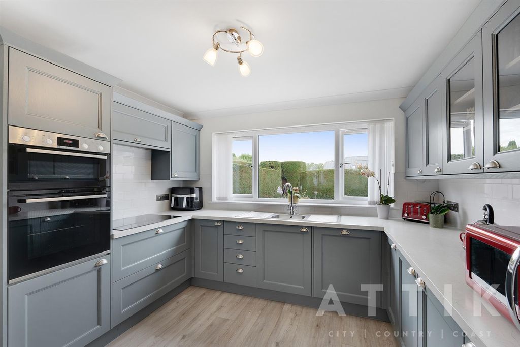 Property photo 3 of 77 Ar701765_6_7.Jpg