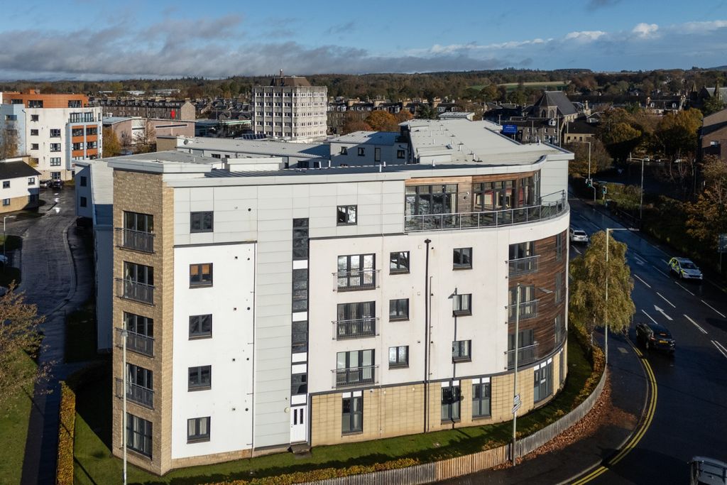 Property photo 2 of 19