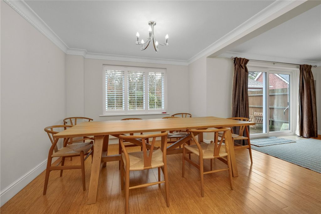 Property photo 3 of 11 Picture 3