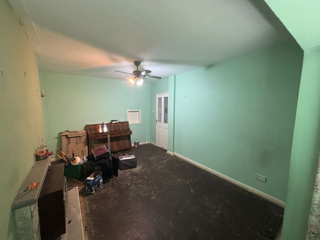 Property photo 2 of 13 2.Jpg