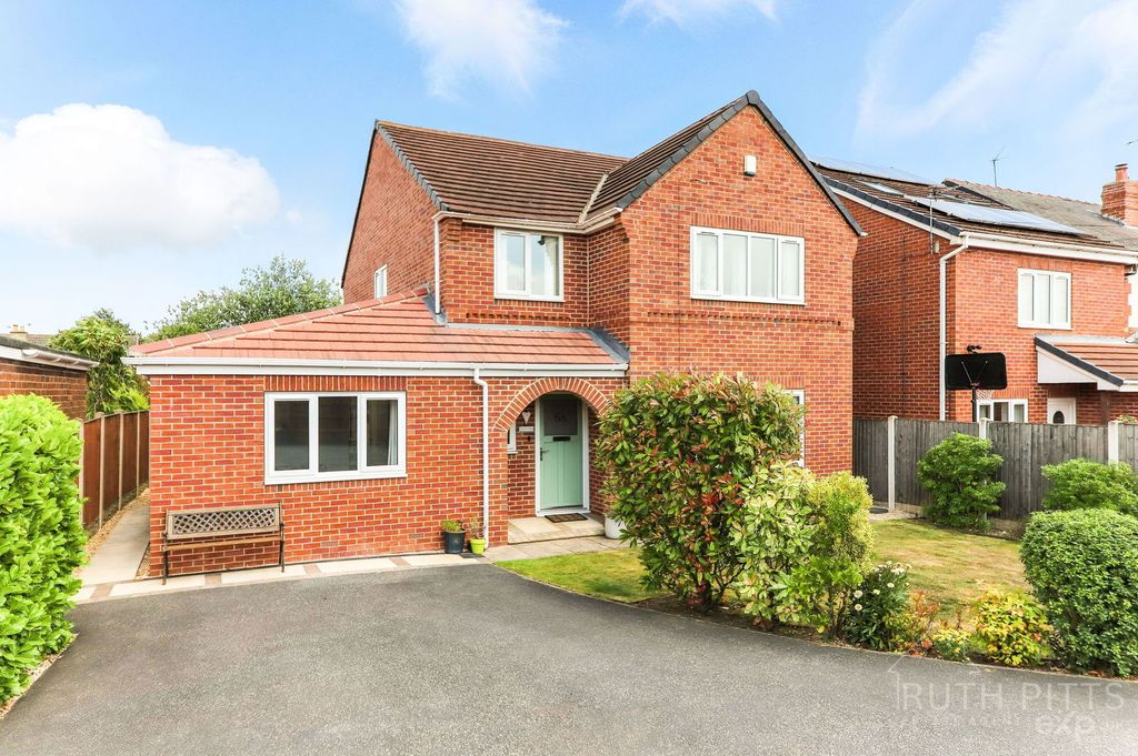 Property photo 2 of 42