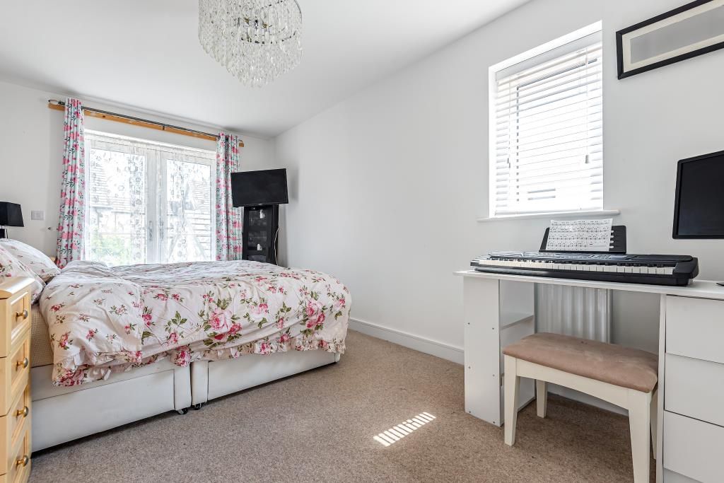 Property photo 2 of 10 Bedroom