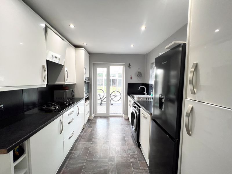 Property photo 3 of 14 Photo 11