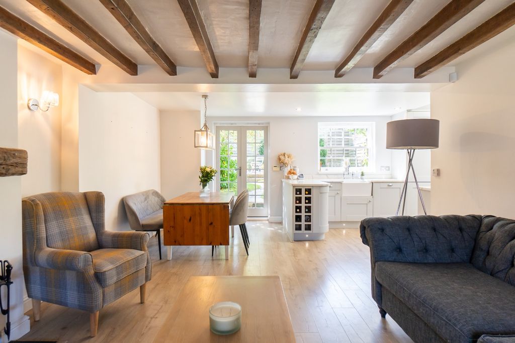 Property photo 2 of 30 4635745