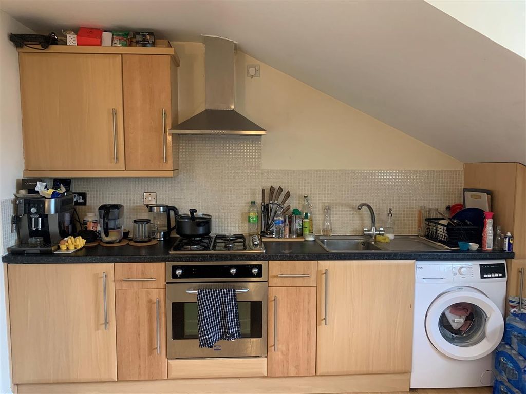 Property photo 3 of 6 Pic8.Jpg