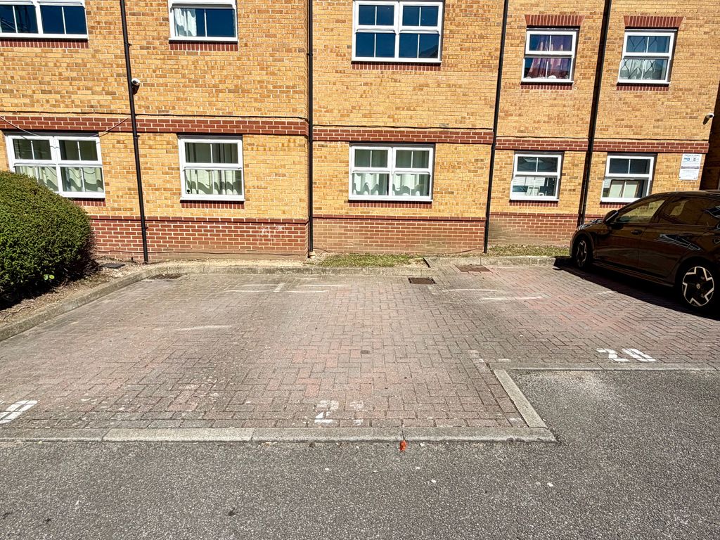 Property photo 3 of 11