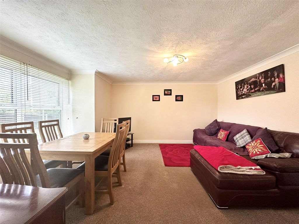 Property photo 2 of 14 Living Room