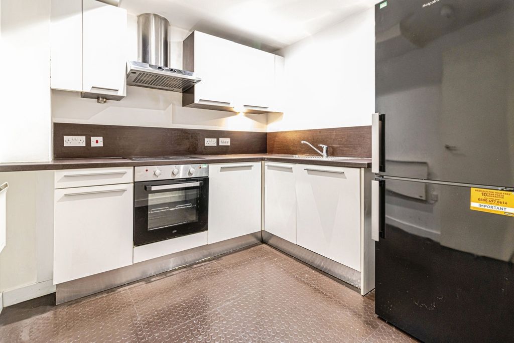 Property photo 3 of 11 Photo