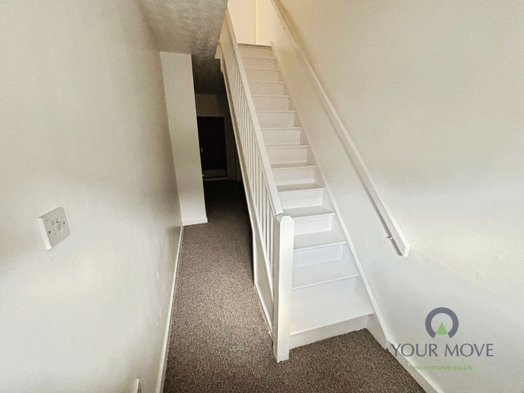 Property photo 2 of 10 Entrance Hallway