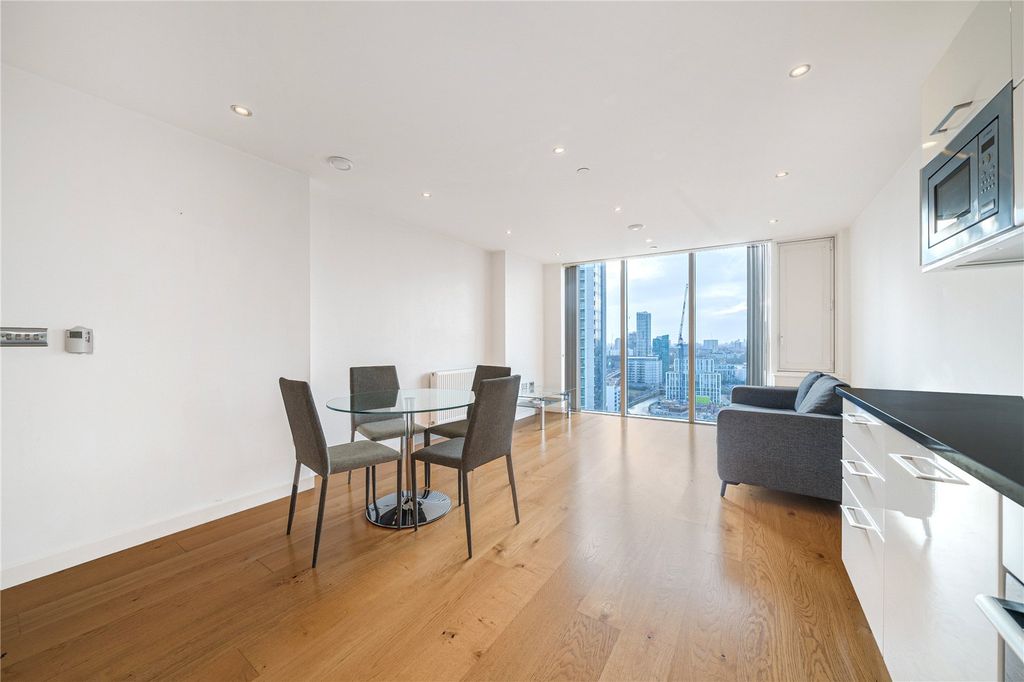 Property photo 2 of 22 Picture No. 03