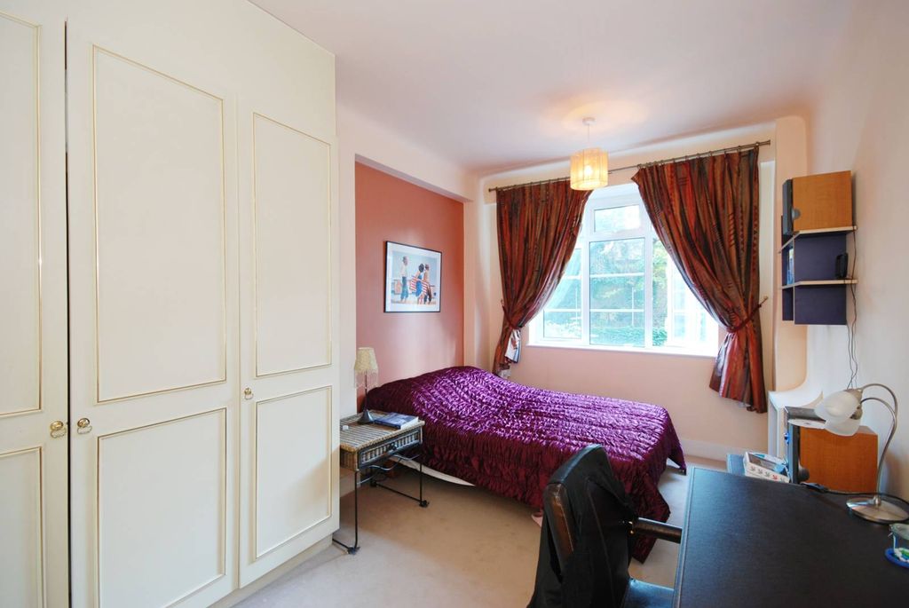 Property photo 1 of 4