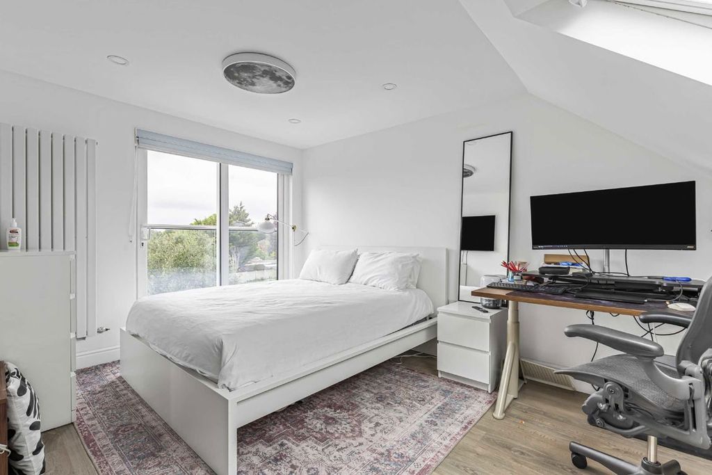 Additional image 7 of 3 bed semi-detached house for saleEllington Road, Feltham TW13