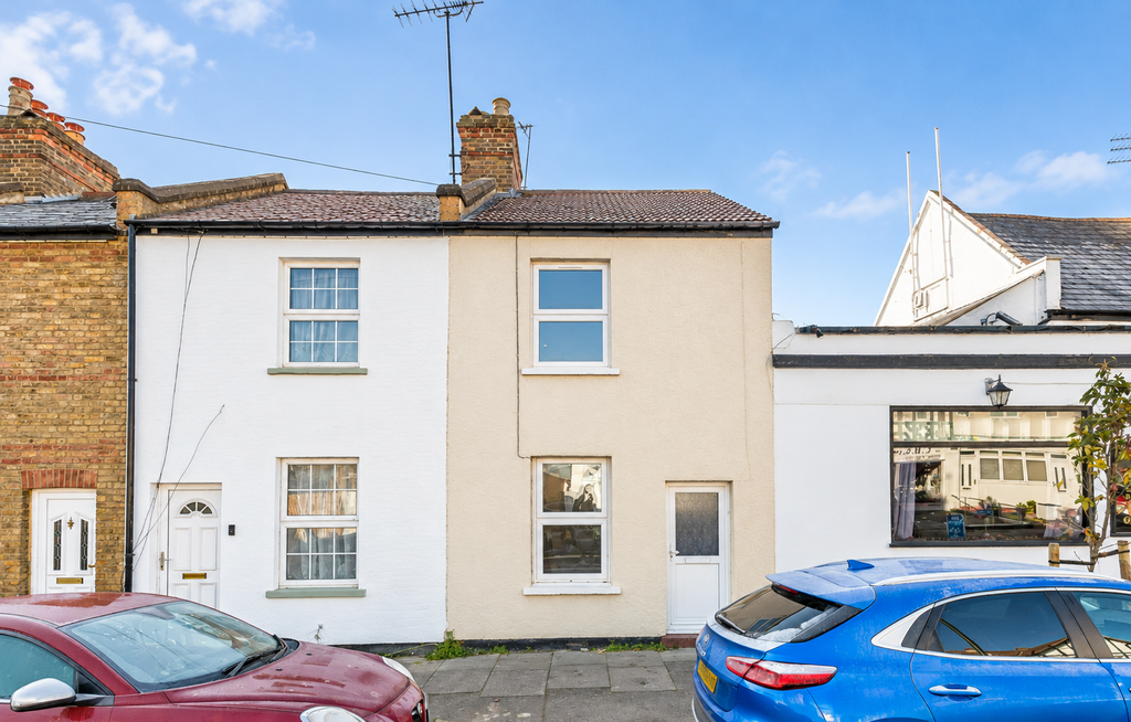 Property photo 1 of 9