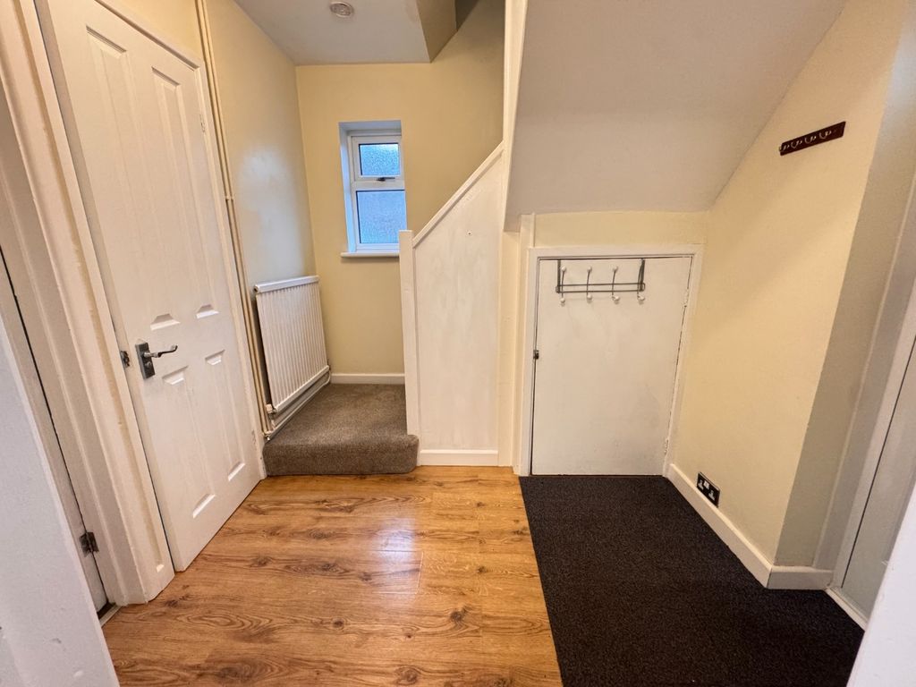 Property photo 3 of 15 4728632