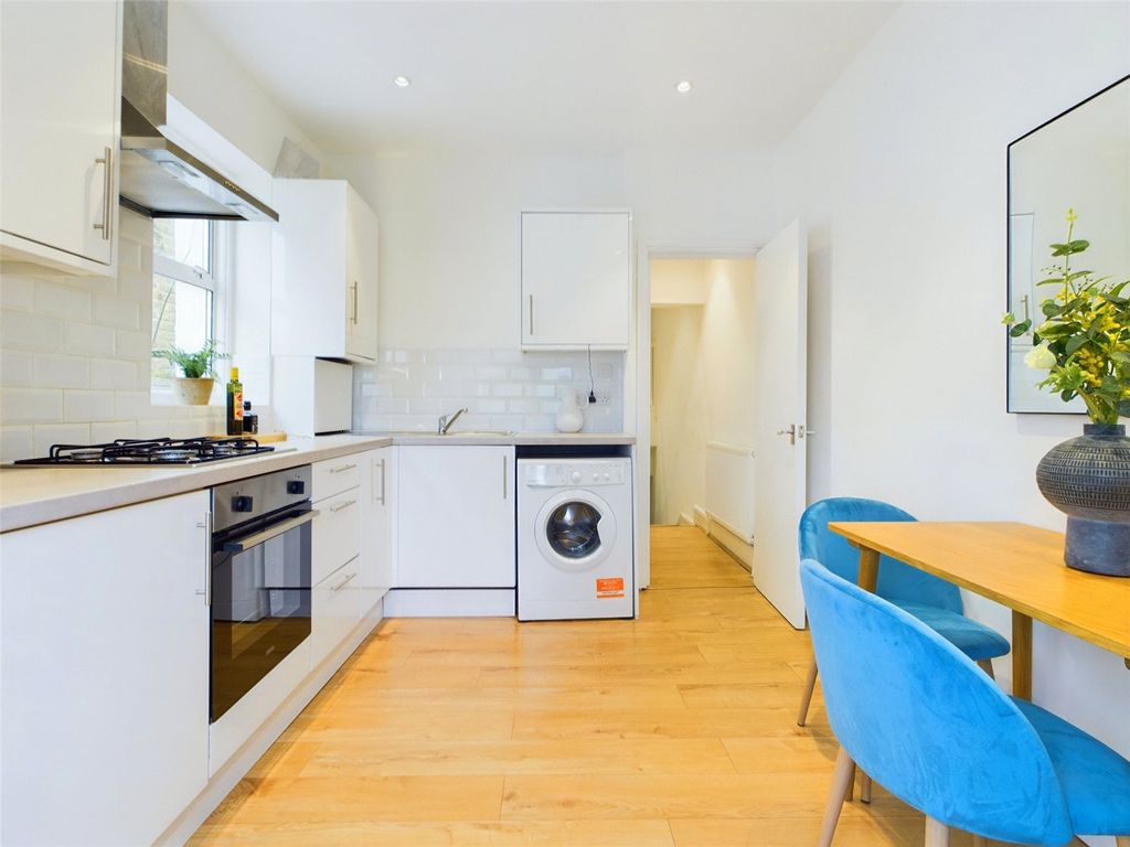 Property photo 3 of 5 Picture No. 07