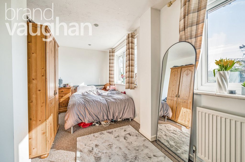 Property photo 2 of 5 12c4c287-Dffa-490...